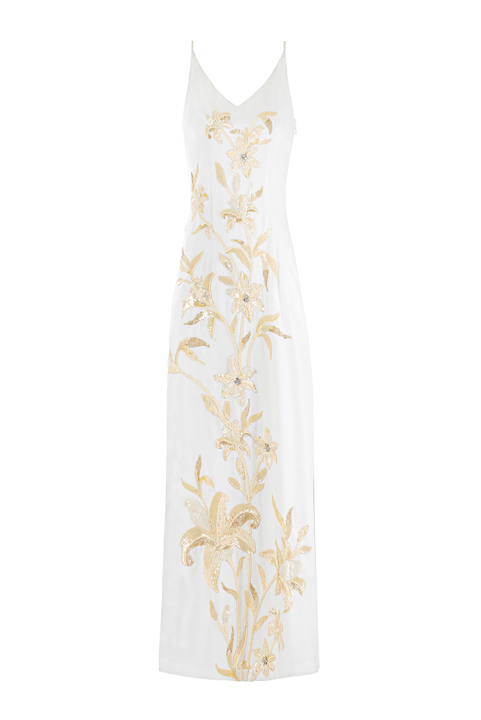 Pre-fall floral maxi dress in ivory, designed with refined embroidery and an elegant evening silhouette.