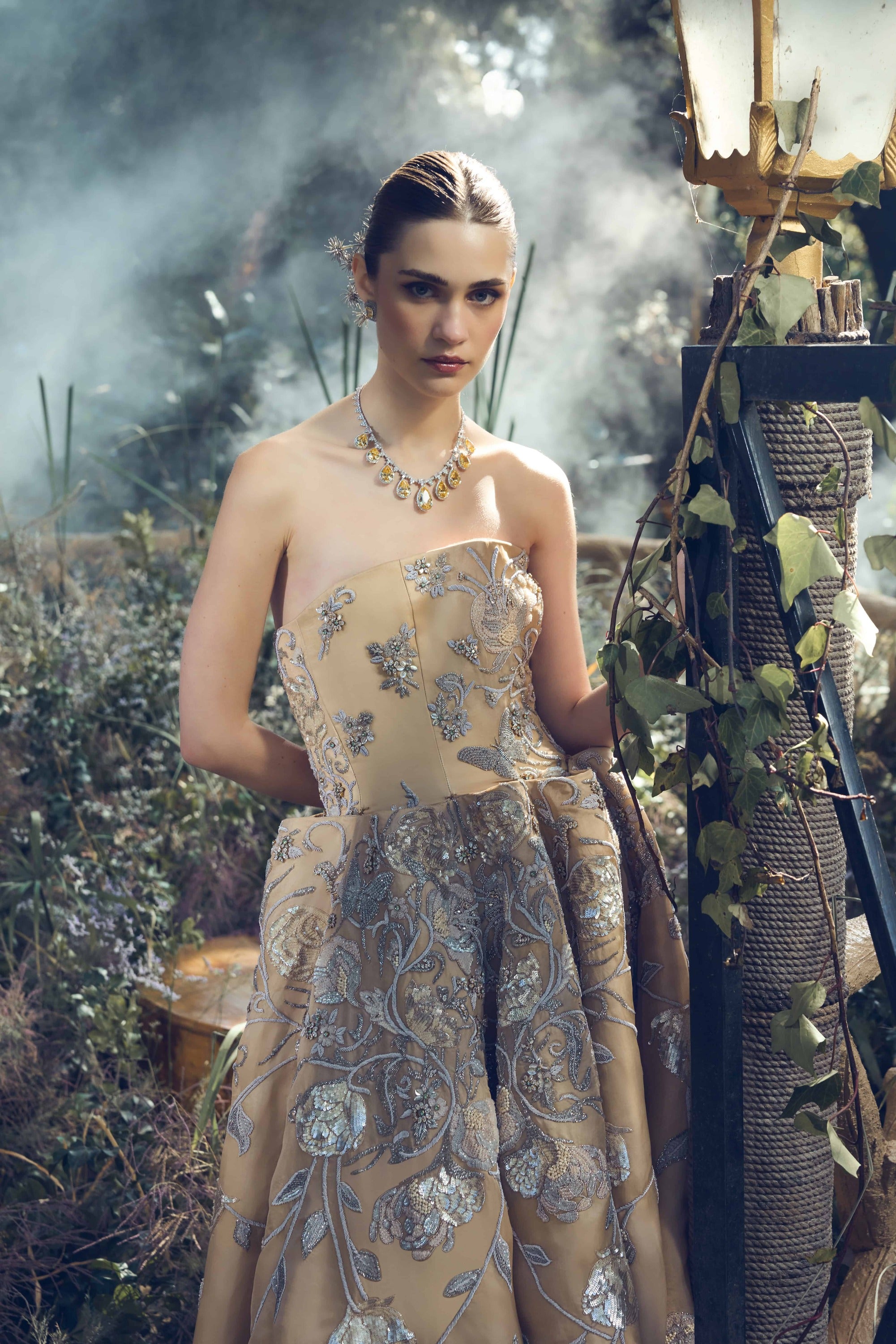 Red carpet designer gown – luxury strapless formal evening wear with floral embroidery