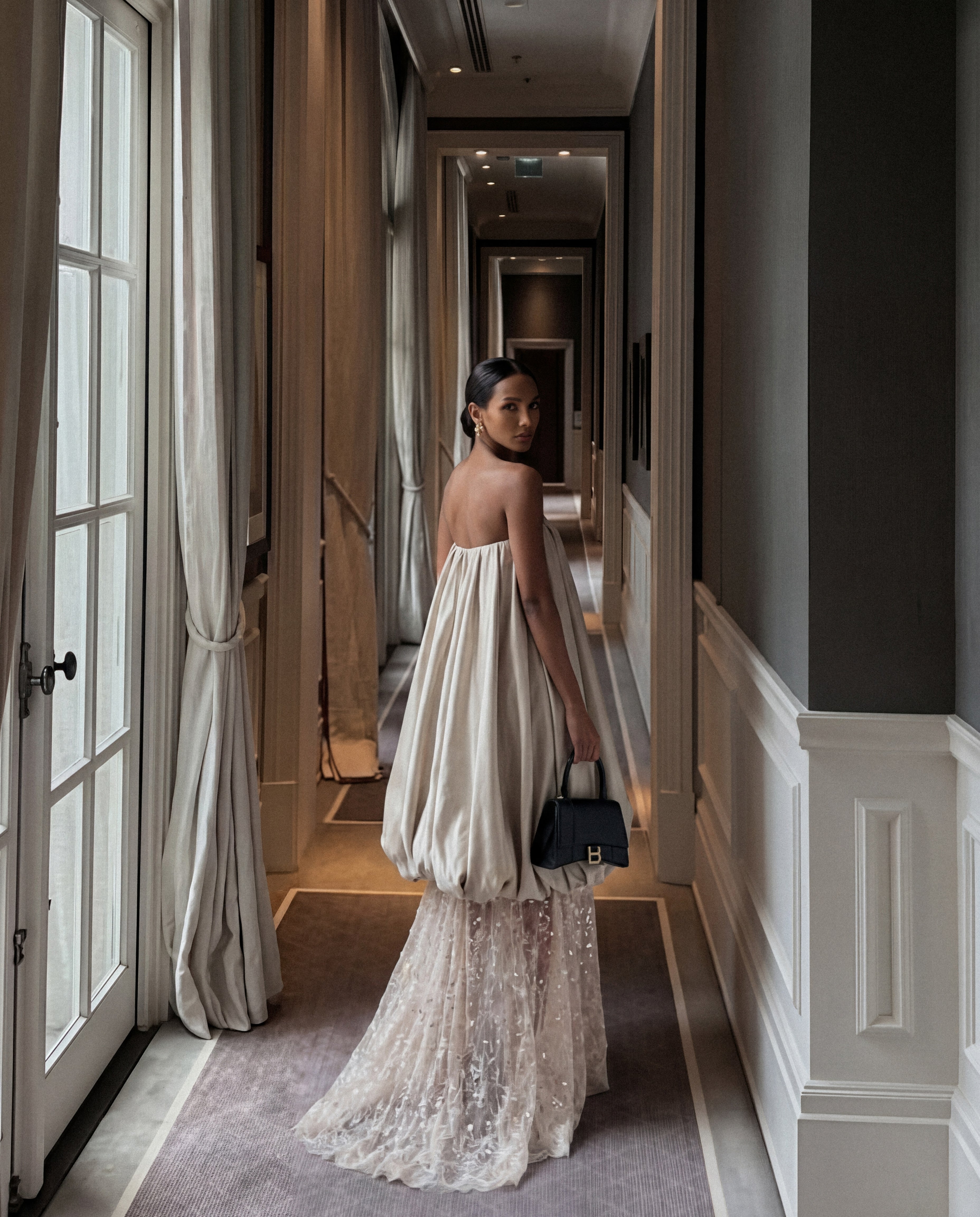 Luxury strapless champagne lace gown – shimmering couture tiered bubble dress for red carpet evening wear