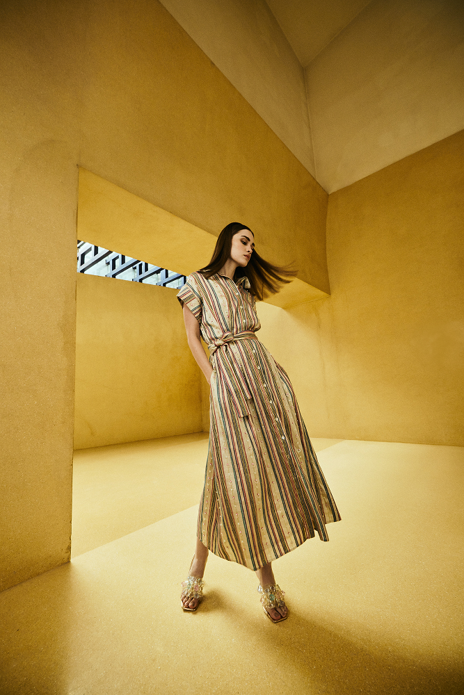 Brunch party dress designed as a shirt collar maxi dress for summer events