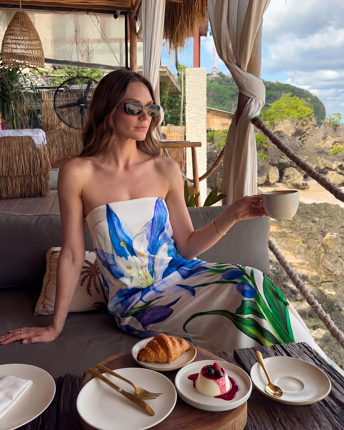Iris Of The Sapphire Garden Dress