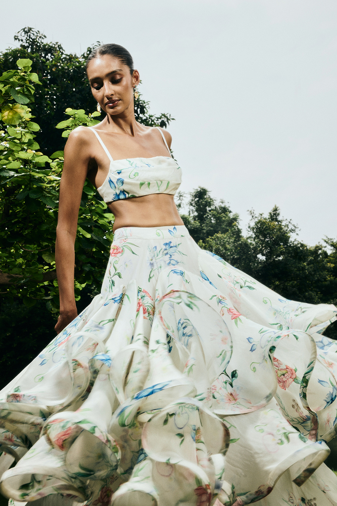 Tailored Bandeau Top crafted for a modern resort look
