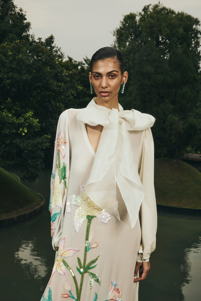 Ivory embroidered dress with sequin and threadwork detailing
